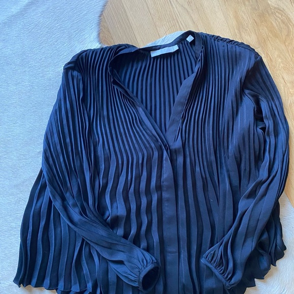 Vince Black Pleated Blouse - Picture 2 of 8